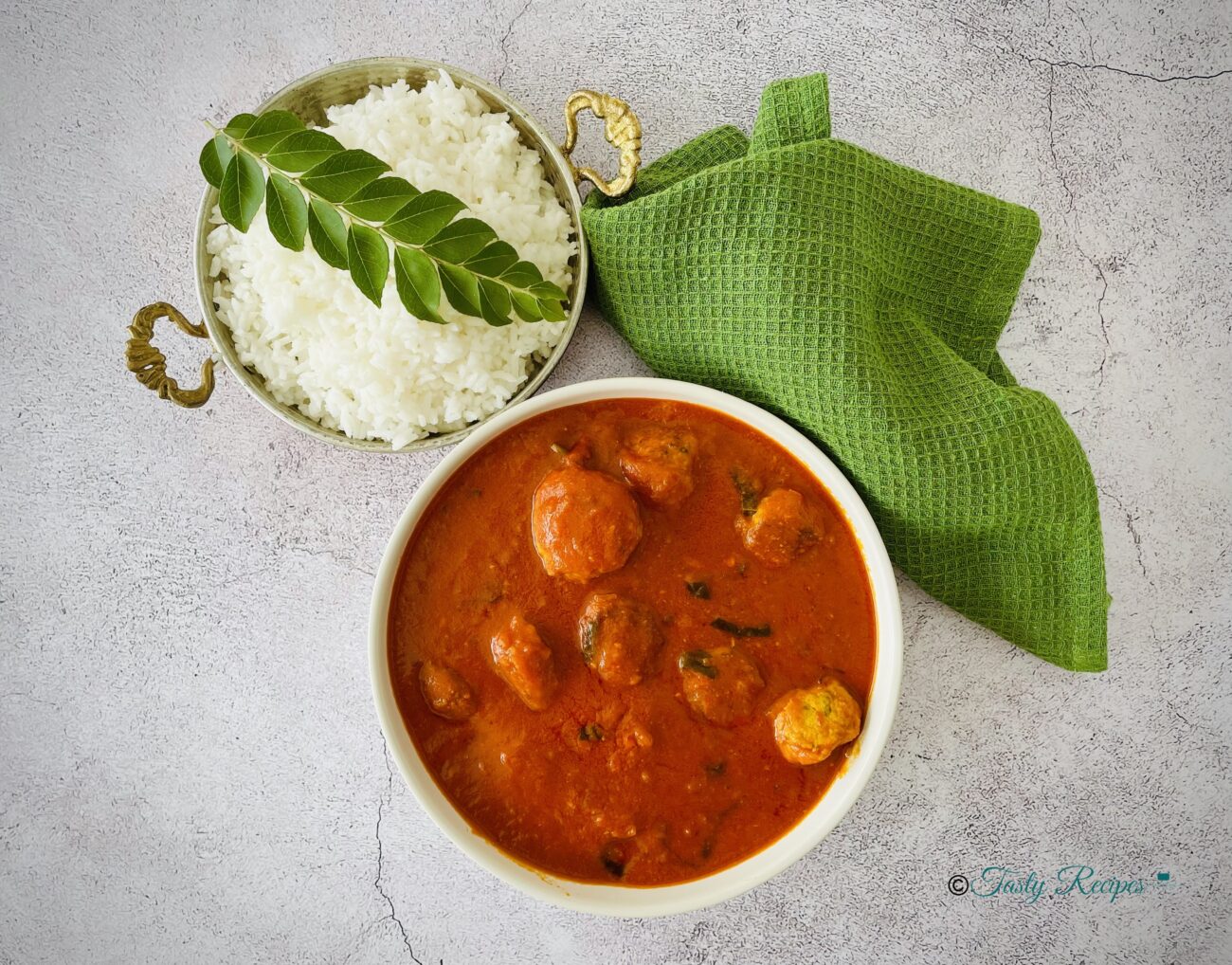 Chicken Koftas in Creamy Coconut Sauce Recipe